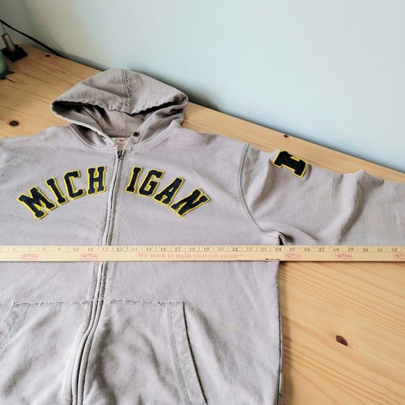 Michigan Wolverines Full-Zip Hoodie Men's L NCAA 47 Brand Distressed Embroidered - Picture 4 of 5